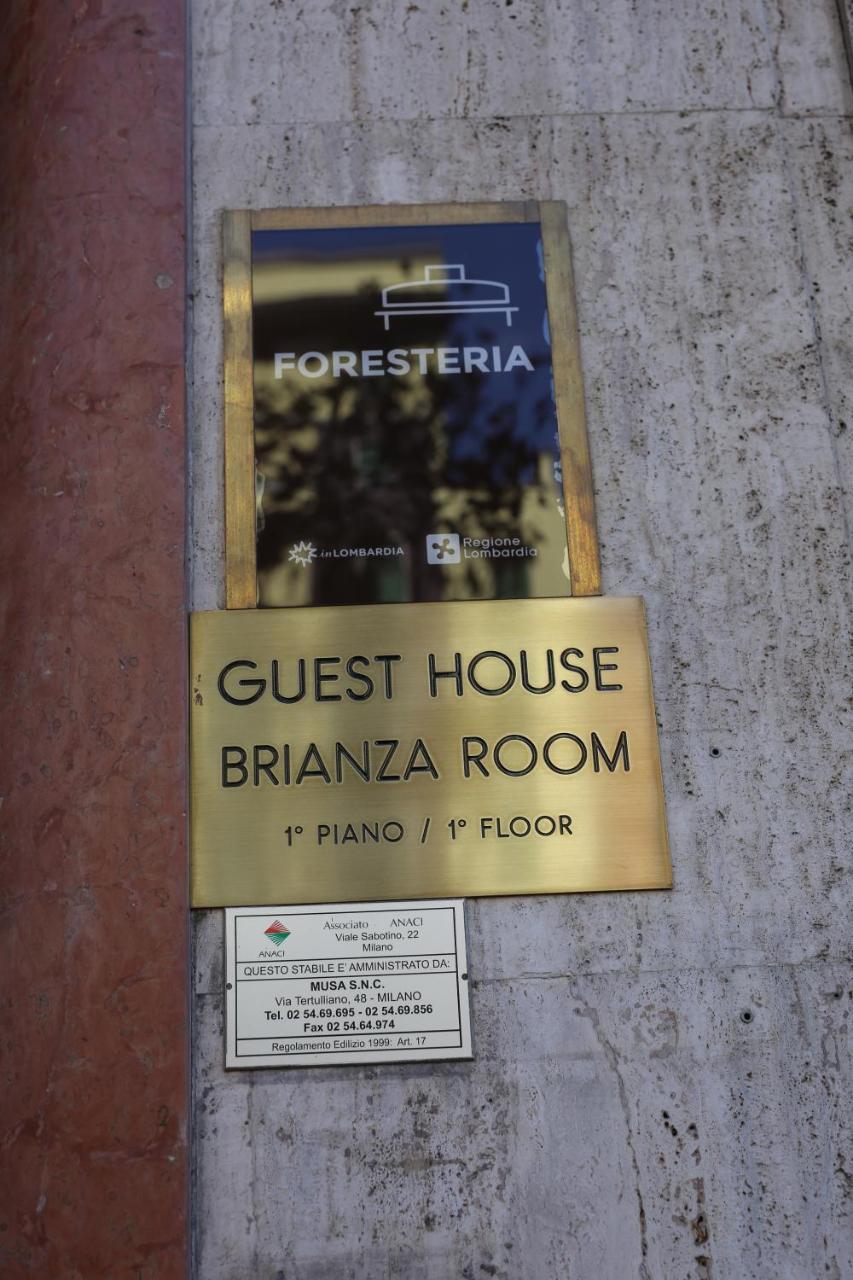 Guest House Brianza Room Милано Екстериор снимка